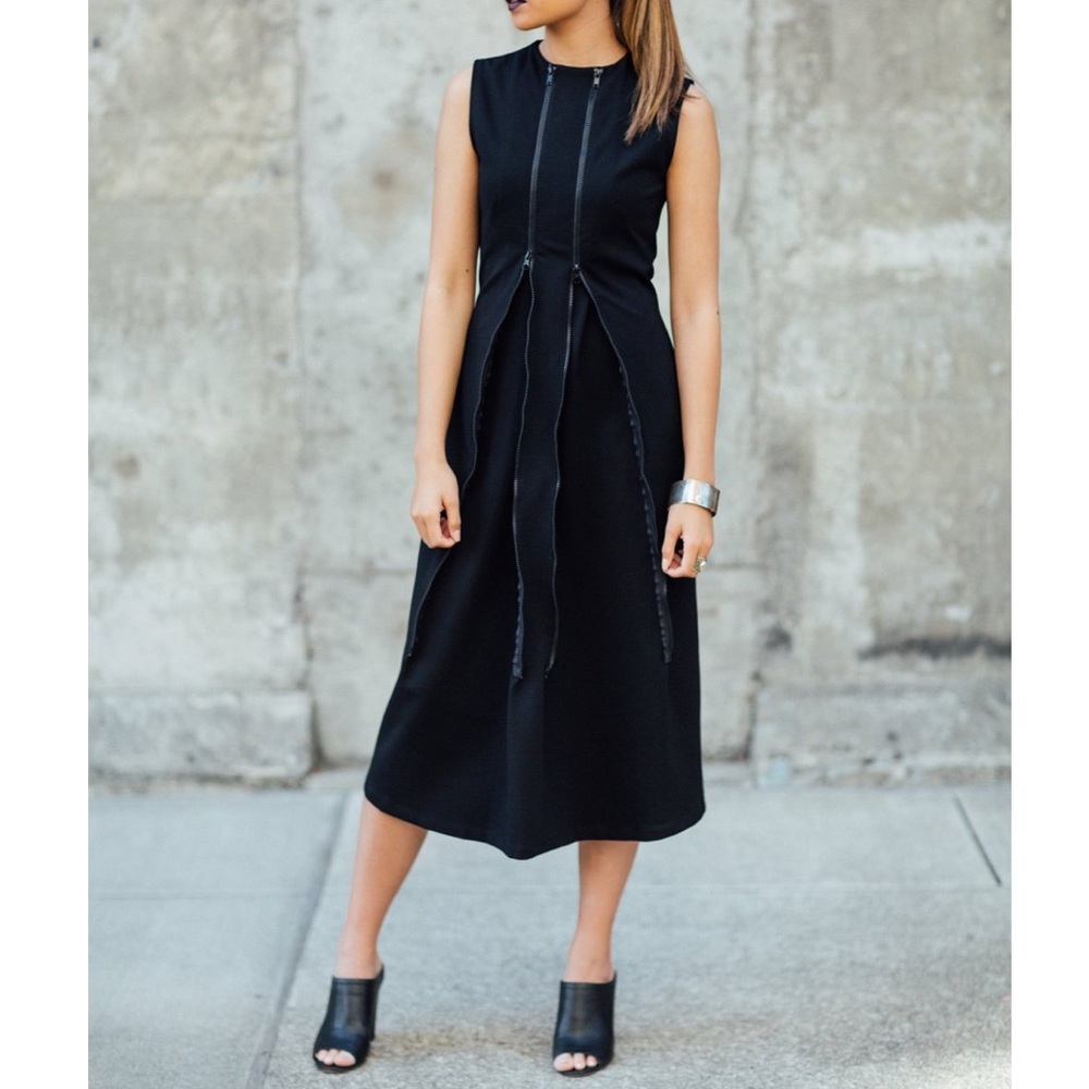 POPPYSEED ZIPPER DRESS SIZE M